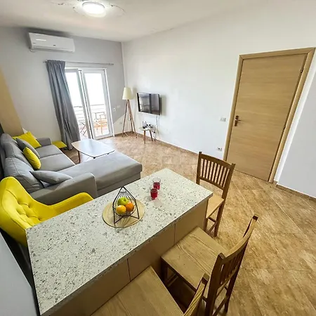 Wonderful 641 Apartament *